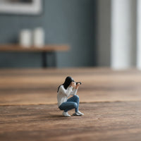 1/64 Miniature Girl with Camera Mini Crouching Girl Figurine Desktop Figurines for Dioramas, Tabletop Photography