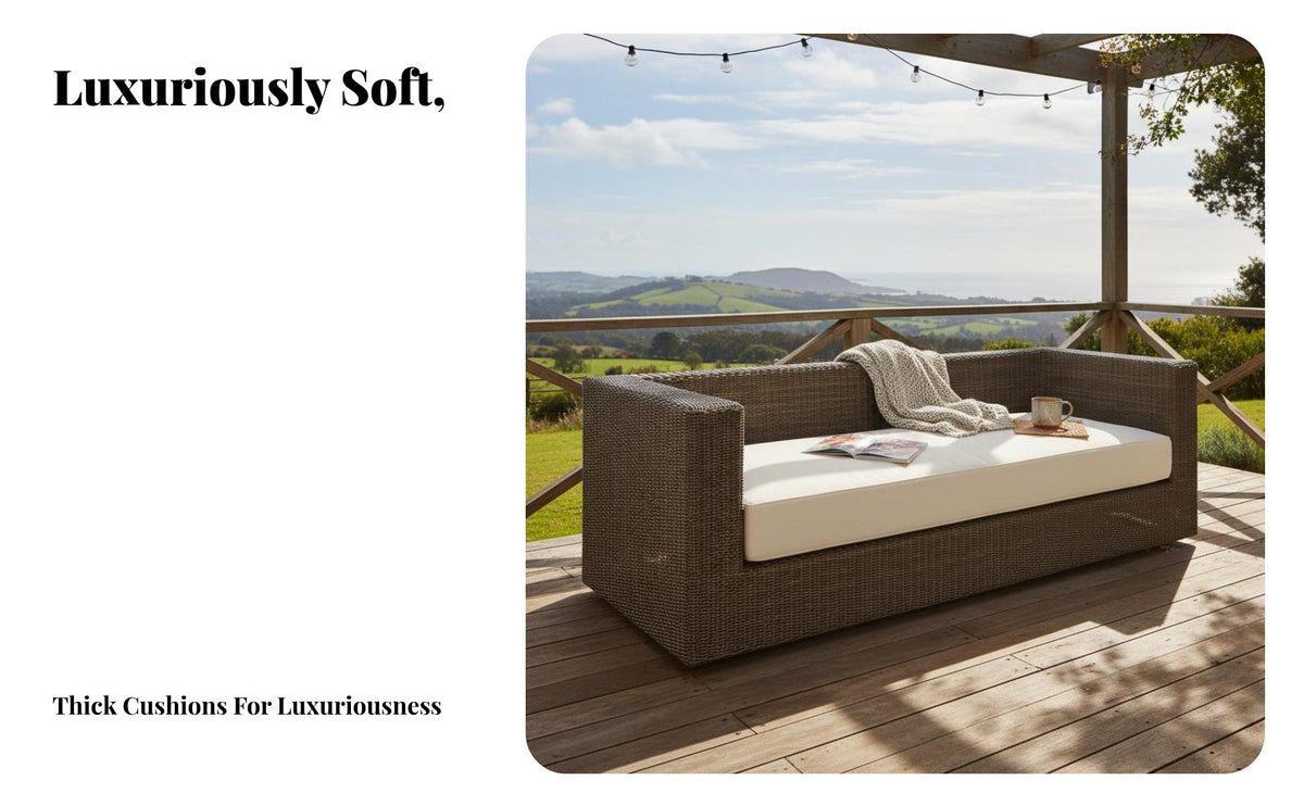 4 Pieces sun-resistant 4-Piece Woven outdoor seating set Weather-Resistant Outdoor Furnishing Modern Design Lounge Seating upholstered paded for Guesthouse Owners, property owners, Garden, Terrace, rearyard, Balcony