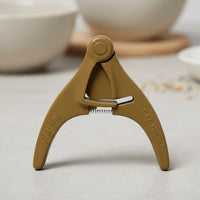 Melon Opener Hygienic Pistachio Shelling Tool Portable for Elderly