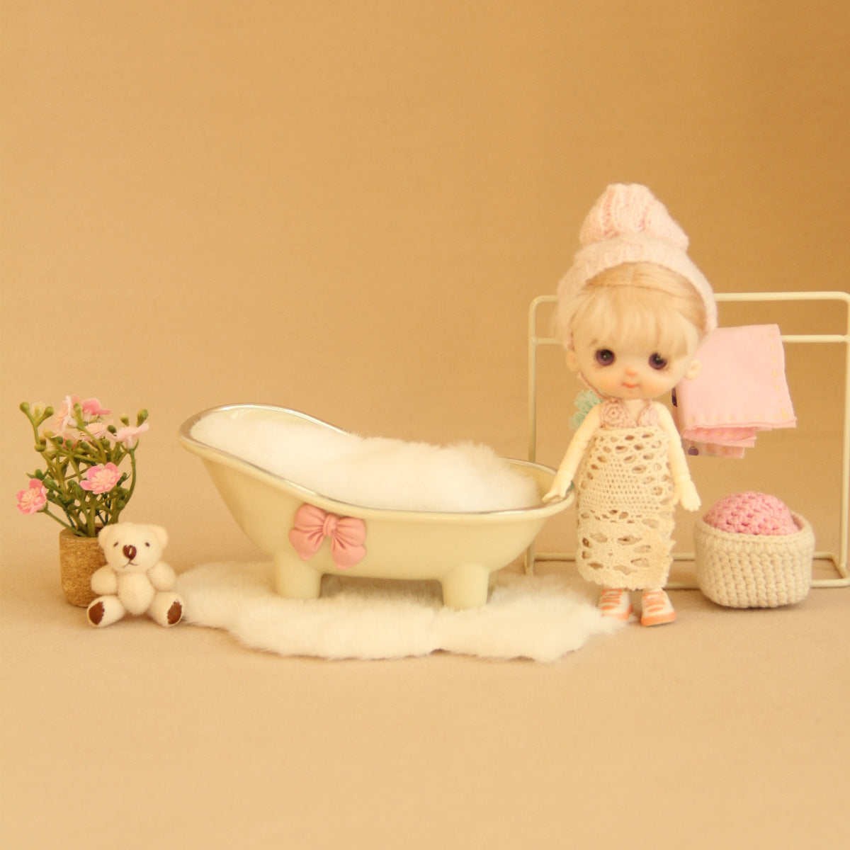 Mini Plastic Bathtub with Bow for Dollhouse Accessory