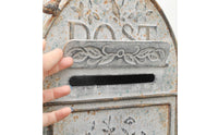 Retro Iron Mailbox Sturdy Decorative Metal Letterbox Decorative Garden Letter Receptacle Event Card Collection Wall Mounted