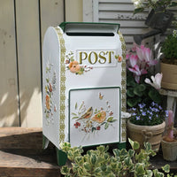 Standing Post Box Waterproof Iron Post Box Weather Resistant Metal Mailbox Decor