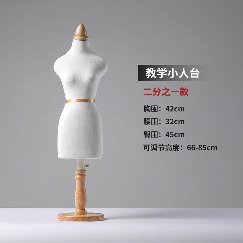 White / 12 Cotton Round Base
