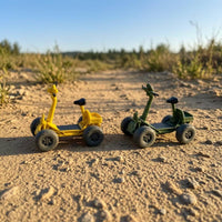 Scale Model Vehicle Open-Frame off-Road Car Model Molded Detailing