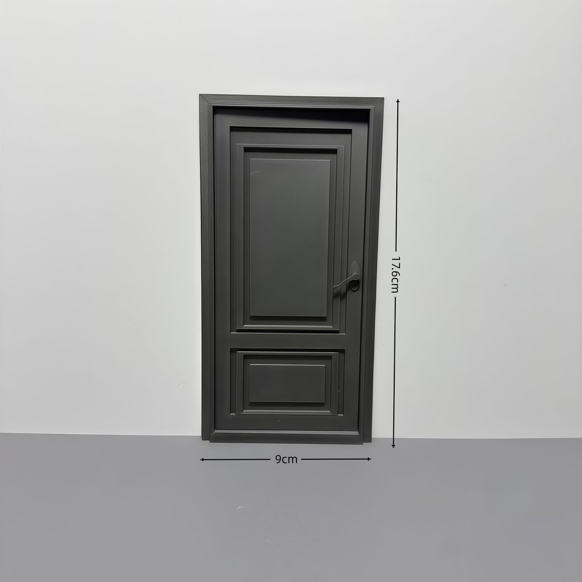 Black / Door