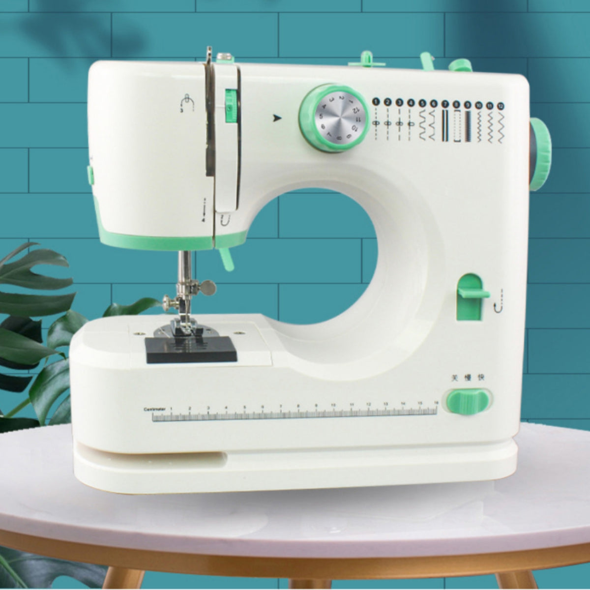 Easy to Use Small Portable Sewing Machine Compact Mini Electric Sewing Machine for Beginners, Diy Crafts