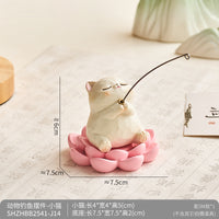 小猫钓鱼鱼缸造景工位改造摆件玄学好物办公室桌面解压装饰品礼物