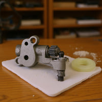 Engine Oil Pump Assembly Gear-Driven Oil Pump Translucent Circle