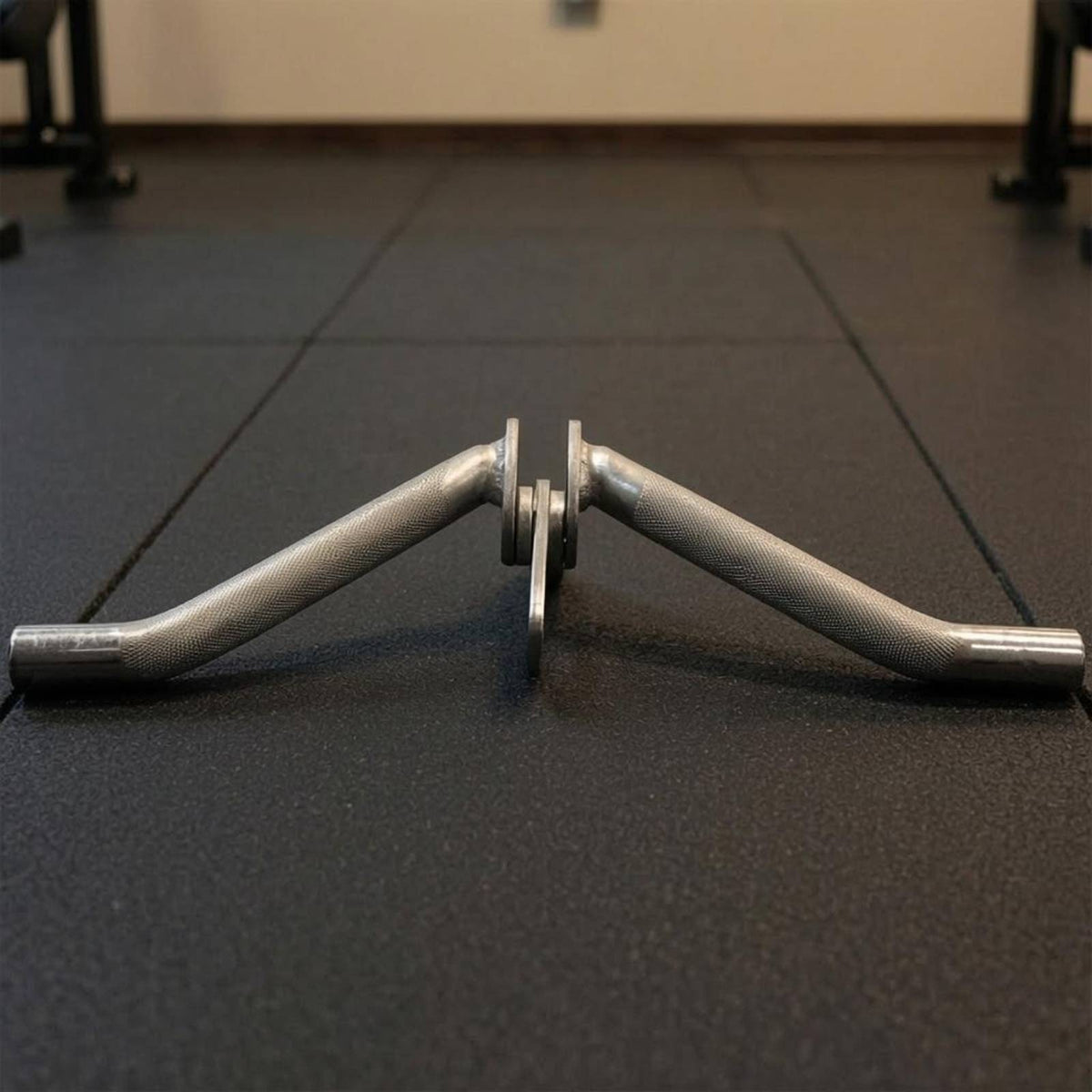 Rubberized Grip Cable Attachment Bar Metal Build Cable Machine Bar Row Exercise Fitness Equipment Strength Training