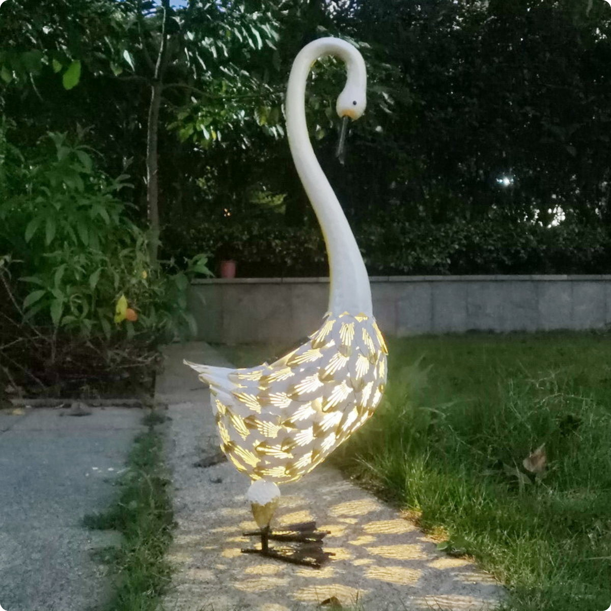 2 Pieces Solar Swan Statue Warm Radiance Metal Swan Lawn Light Gift Idea