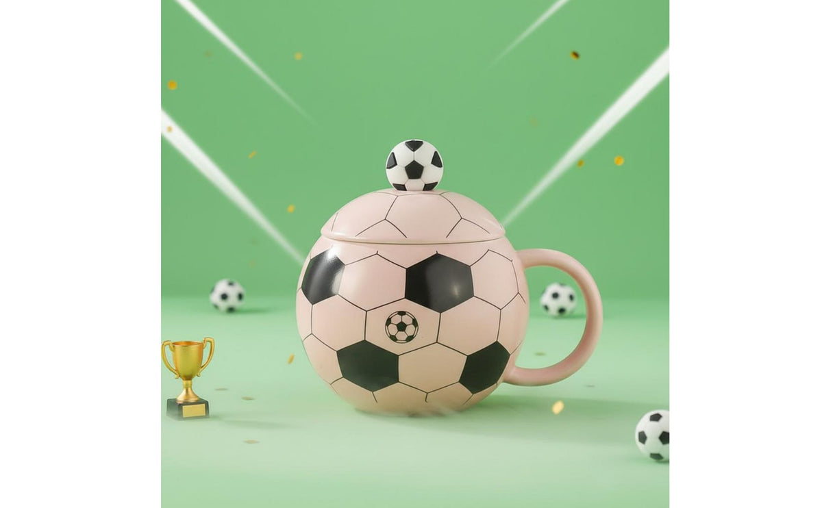 Football Shaped Cup with Lid 400ml Capacity Soccer Ball Mug Creative Design Soccer Football Mug for Kids, Desk Decoration, Office