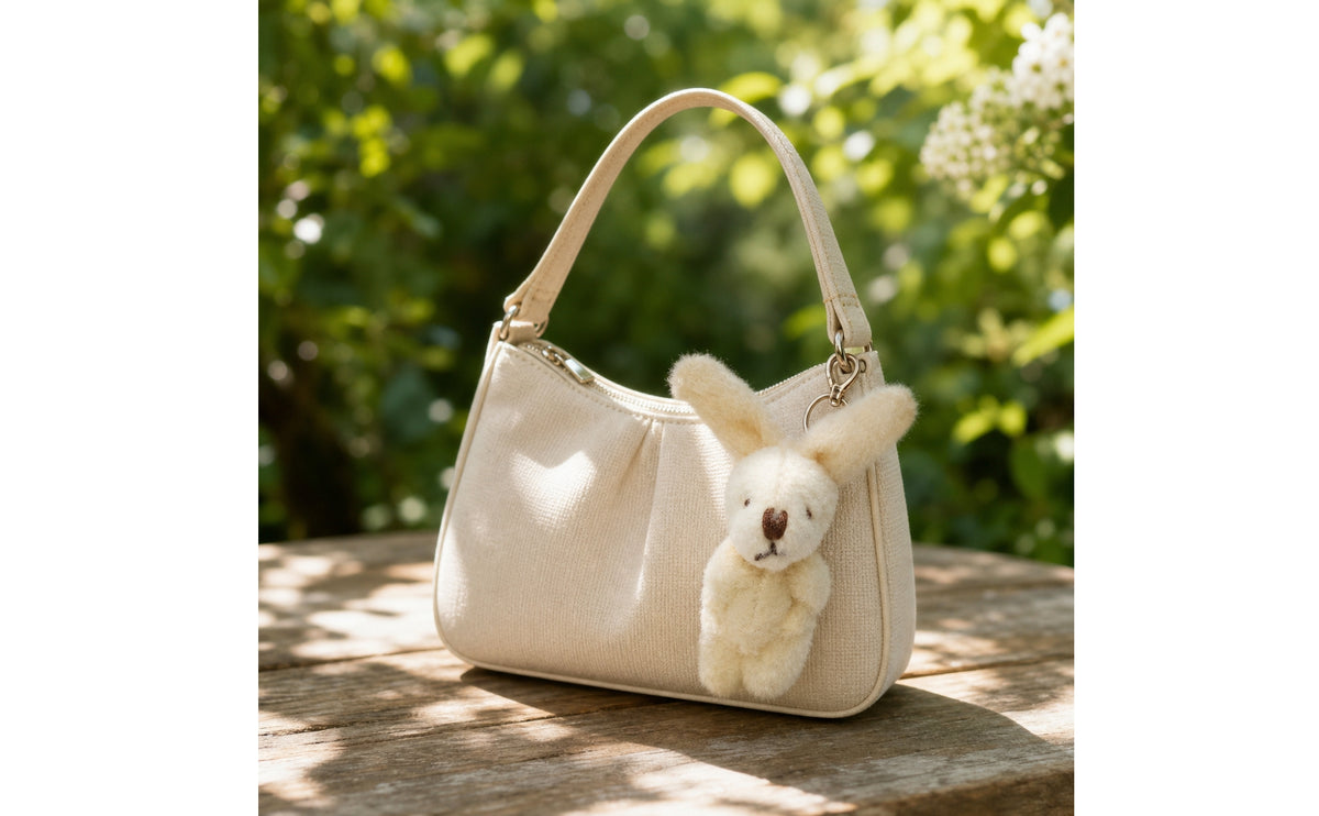 Hare Pendant with Cord Miniature Miniature Stuffed Toy Soft Soft Toy Hare for Kids, Crafters, Bags, Keyrings