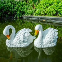 2 Pieces Floating Swan Statue Lifelike Shape Garden Ornament Weather-Resistant
