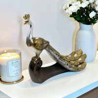 Light Luxury Design Resin Peacock Sculpture Creative Gift Resin Peacock Decor Non-Slip Base for Bookshelf, Entryway, Office