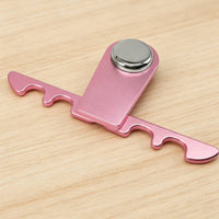 4-Cue Claw Holder for Billiard Tabler Easy to Install Portable Cue Holder Travel Friendly Sports Accessory for Game Room