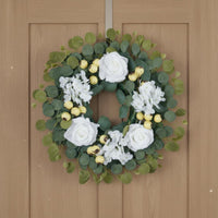 Snowy Bloom Floral Wreath Reusable House Decoration Lifelike