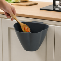 Car Trash Bin Kitchen Trash Bin Small Hanging 4L Oval Type With Garbage Bags
