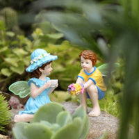 2 Pieces Boy and Female Fairy Figurines Hand Painted Miniature Whimsical Pair Statue Waterproof Figurine Set for Balcony, Desktop