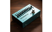 Low Frequency Control 10 Band Equalizer Effect Pedal +/-12 10-Band Band Equalizer Pedal Compact Size Guitar Equalizer Stompbox Long-Lasting Aluminum Alloy for Beginners, Performance, Rehearsal, Practice