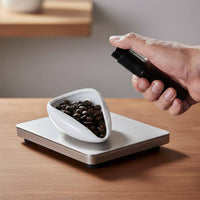 Single Dose Ceramic Coffee Bean Dosing Set Easy Pouring Spout Coffee Bean Weighing Bowl Reduces Static for Baristas, Home Kitchen, Cafe