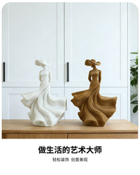 植绒质感优雅裙摆女郎摆件 北欧风家居桌面装饰工艺品