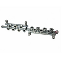 Wire straightener with metal rollers