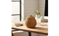 Handwoven Woven Basket with Lid and Legs Multi-Purpose Rattan Design Tripod Basket Sturdy Tabletop Organizer Lightweight for Bedroom
