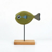 Wooden Fishes Ornament Handcrafted Fishes Figurine with Stand Carved Decor for Art Collectors, Bookshelf, Office Desk