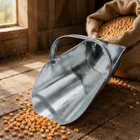 Metal Grain Scoop Curved Body Livestock Feed Scoop Exposed Top