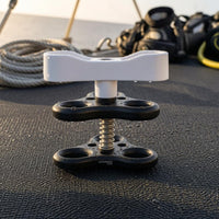 Coiled-Loaded Underwater Photo Light Clamp Black and White Three-Hole Clamp Bracket Compact Stable Grip