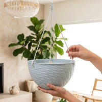 Plant Pots and Hanging Basket for Indoor Plants, Nordic Style Planters Outdoor with Metal Chain Plant Hanger, Fence Hanging Planters, 1 Pack