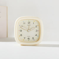 Non-Ticking Analog Alarm Clock Silent Quartz Alarm Clock Easy-to-Read Compact for Children, Students, Heavy Sleepers, Nightstand, Bedroom, Desk