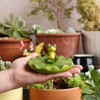 Fishing Frog Figurine Handcrafted Look Buoyant Frog Statue Resin Pond Floater for Carp Tank, Patio