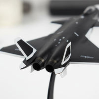 1:72 Scale J-20 Model High Fidelity Diecast J-20 Fighter Jet Gift Choice Alloy Low-Observable Fighter Model for Collectors, Desk Decoration