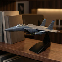 1:100 F 15E Strike fighter Model 1:100 Scale F 15E Fighter Jet Model Alloy Jet with Stand for Collectors
