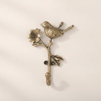 Metal Wall Hook with Bird Motif Rustic Bird Wall Hook Space-Saving for Hallway