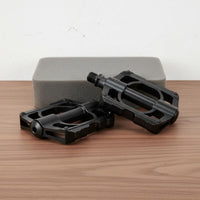 2 Pieces Universal Fit Aluminum Alloy Bike Pedals Anti-Slip Flat Platform Pedals