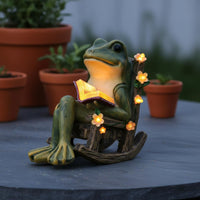 Frog on Rocking Chair Statue Pastoral Design Outdoor Decoration LED Lamp