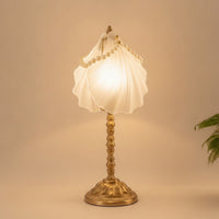 Elegant Pleated Shell Table Lamp Decorative Table Lamp with Pearl Trim Soft Shell Light Beach-Themed for Living Room, Reading Nook