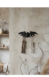 American Country Retro Cast Iron Bat Hook Wall Mount