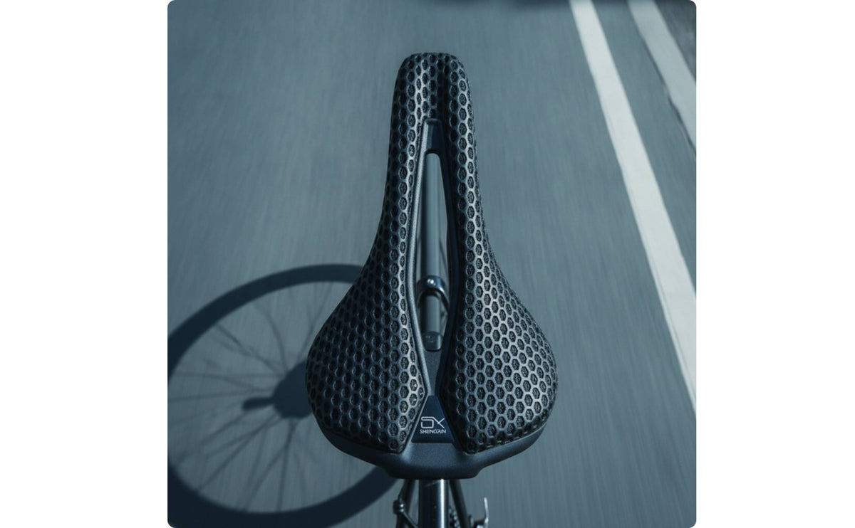 Streamlined Honeycomb Cycle Saddle Ventilated 3D Printed Bike Saddle Breathable Cycling Seat Lightweight for Cyclists, Riders, Road Biking