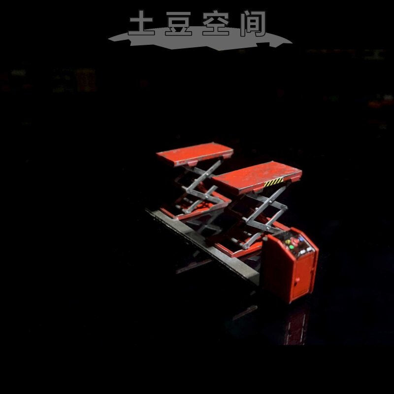 Red / Small Scissor Lift