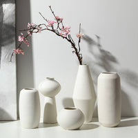 Ceramic Vase Brushed Texture Modern Minimalist Vase Holds Water for Entryway
