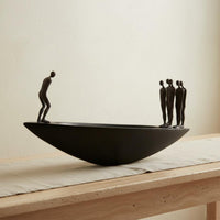Resin Sailboat Statue Artistic Minimalist Sailboat Decor Stable Base for Shelf