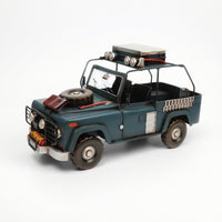 Trail-Capable Vehicle Model Distressed Car Model with Spare Tire for Shelf