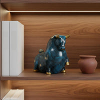2 Pieces Bull Statue Housewarming Gift Bull Figurine Wealth Symbol for Bookshelf