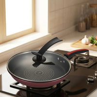 Frying Pan with Lid for Home Cooking, Non-Stick Pancake and Omelette Pan, Induction Hob Frying Pan for Gas Hobs, Red Pan with Integrated Handle