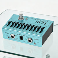 Independent Output Volume 10-Band Equalizer Pedal Wide Frequency Range 10 Band Equalizer Pedal ±12 dB Gain Guitar Equalizer Stompbox Compact Size for Musicians, Stage Performance, Home Practice, Recording Studio