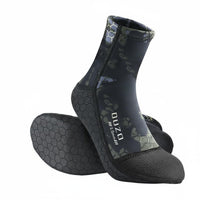 Long-Lasting Construction 3mm Neoprene Dive Socks Quick-Dry Anti-Slip Thermal Socks Wear-Resistant Thermal Swim Booties Barefoot Feel for Snorkelers