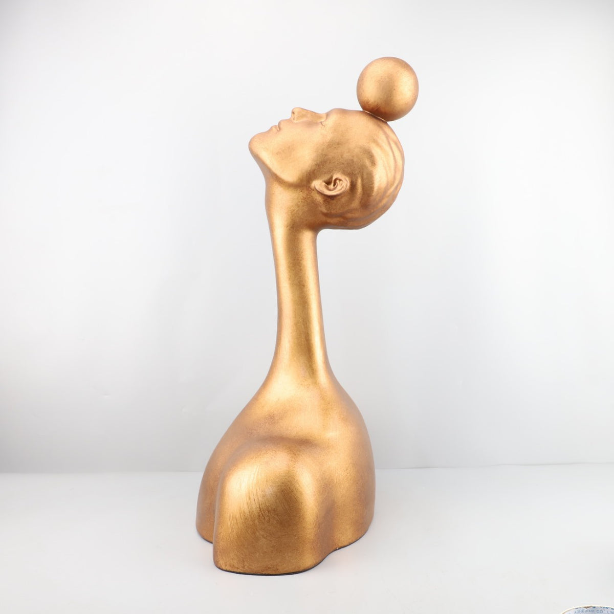 Nordic Creative Minimalist Looking-up Resin Figure Sculpture